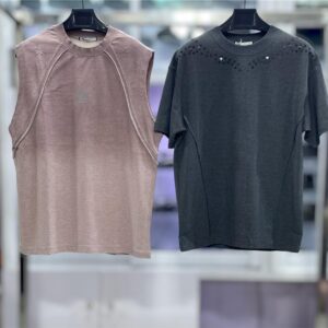 Men’s Studded Neckline Crew Neck T-Shirt